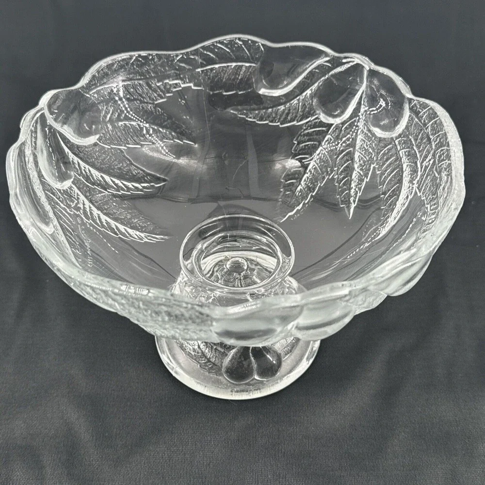 Pedestal Fruit Bowl Pear Leaf Design Vintage 80s Teleflora‎ Pressed Glass 7.5
